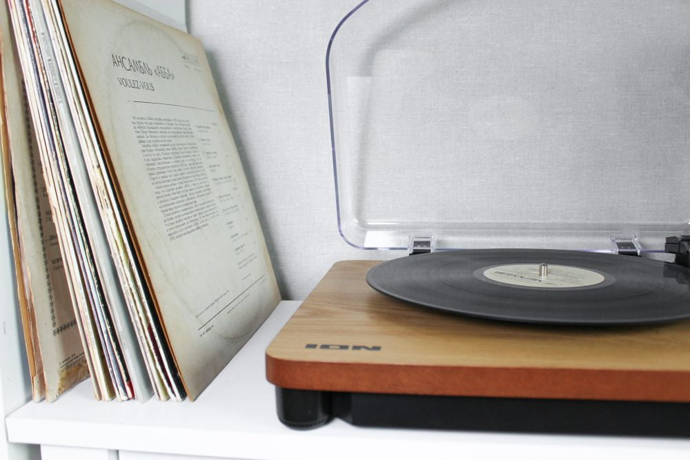 Вініловий програвач ION Air LP Wood з Bluetooth - Зображення 7
